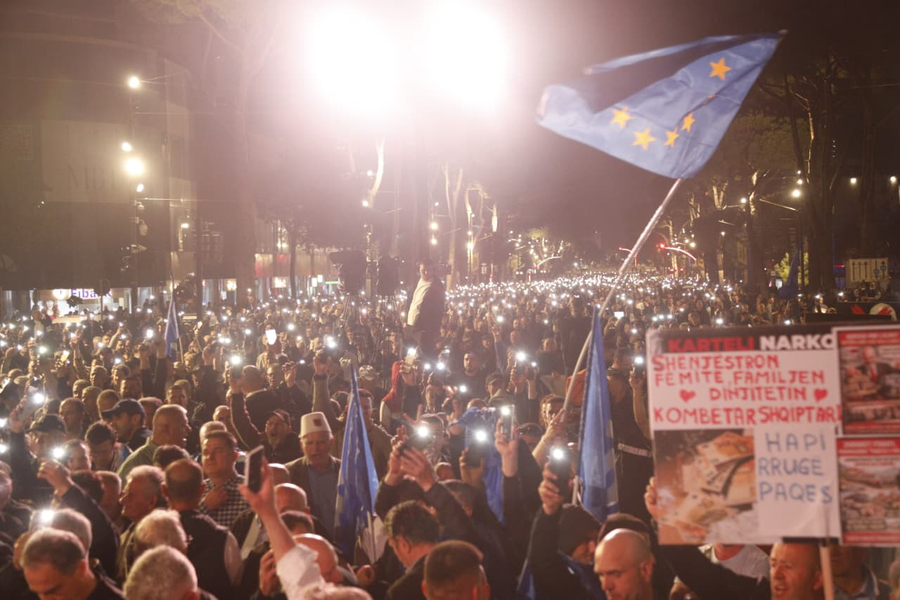 Media italiane: Në Shqipëri protesta çdo muaj k - Syri | Lajmi i fundit