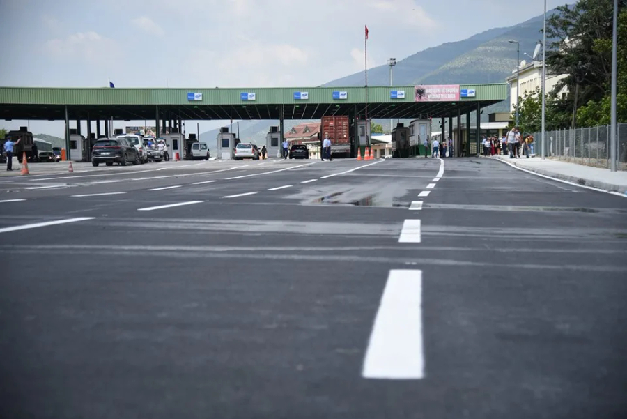Rikthehen kontrollet në pikat kufitare Shqipëri Kosovë
