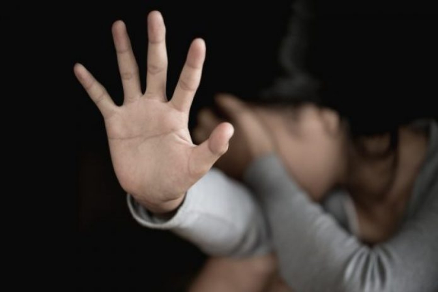 E frikshme në SHBA  Rreth 1 000 fëmijë u abuzuan nga 270 priftërinj katolikë në Massachusetts