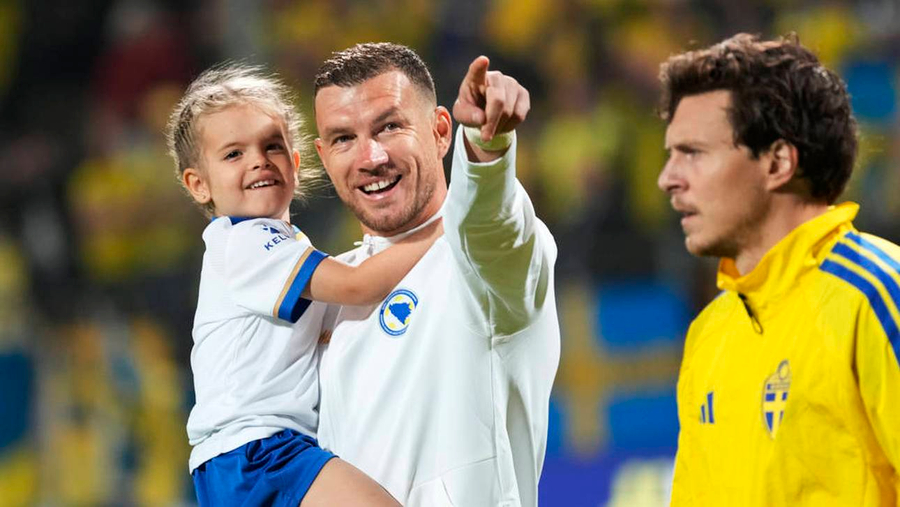 Dzeko i jep lamtumirën Bosnjës  ovacion dhe nderim special për legjendën