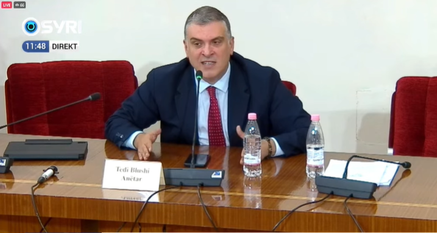  Deputetët e PS  si  viktimat  e kompozitorit pervers   Blushi  Rama i shantazhon me video për të votuar hartën e shpopullimit