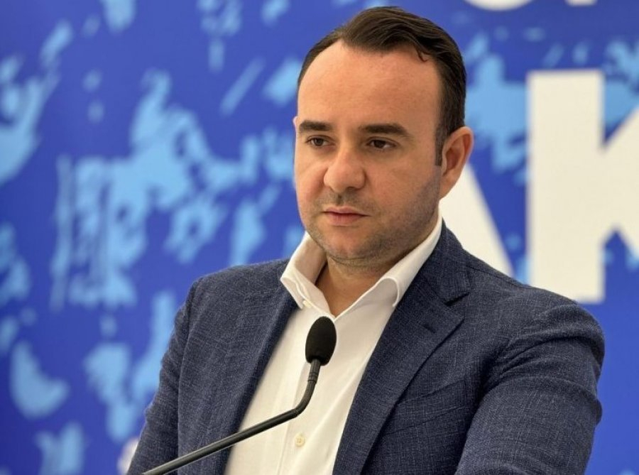 SPAK zbarkon në vilën e Yeffet  Balliu  Të kontrollohet edhe banesa e shefit të tij  Edi Rama