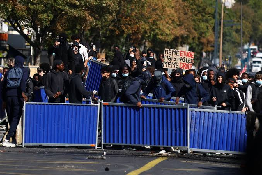 Mijëra të arrestuar në Francë gjatë protestave të dhunshme të gjimnazistëve