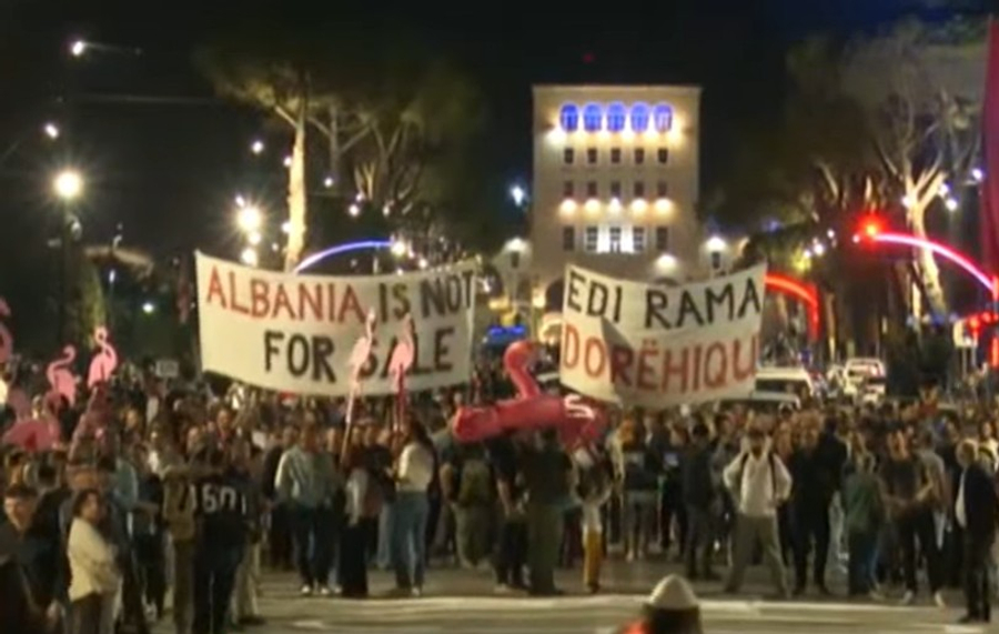 LIVE    Rama jepe dorëheqjen   protesta e 126 të  shqiptarët rezistencë kundër qeverisë
