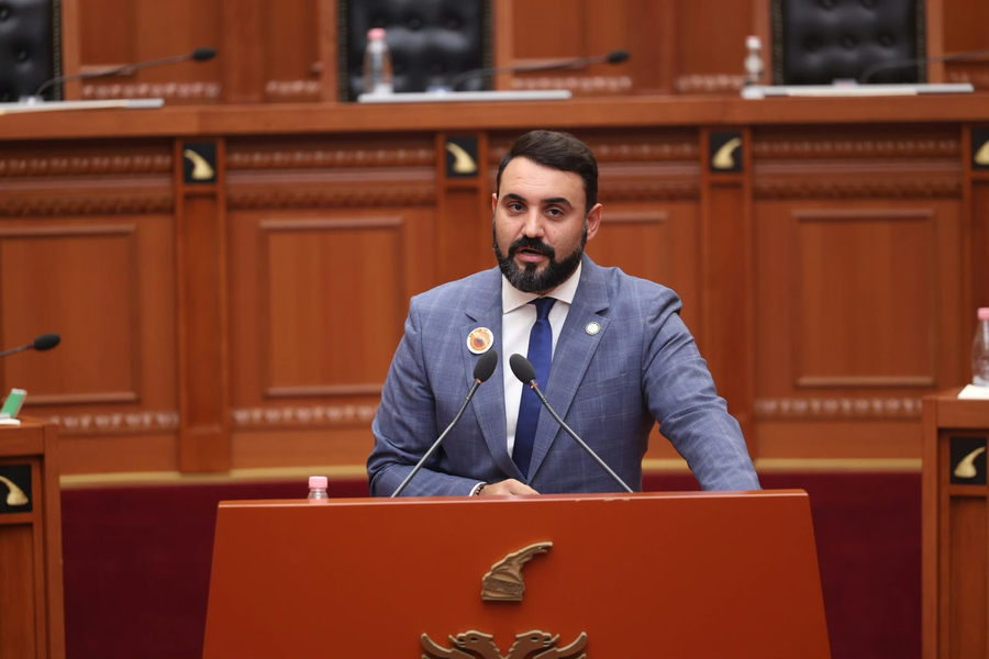 roni-i-armeve-gysi-i-aksh-it-kellici-nese-spak-nuk-shkon-te-rama-hetimet-jane-kozmetike