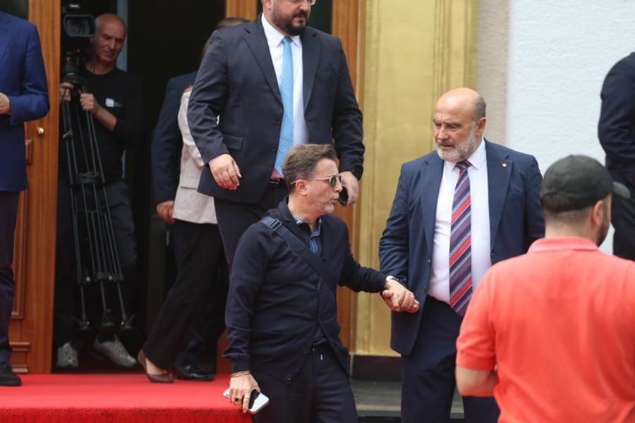 Dy deputetë të PS  tradhtojnë  Ramën   I thonë jo hartës së re territoriale