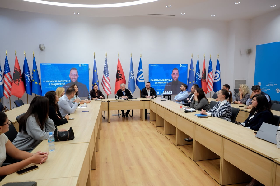 berisha-blockchain-eshte-teknologjia-me-e-domosdoshme-per-te-dale-nga-ky-kaos-i-tmerrshem