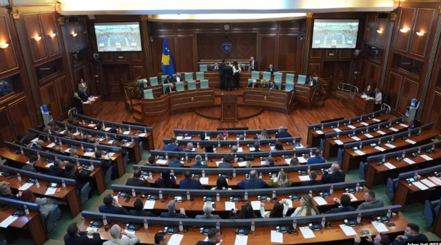 Dënimi i ish krerëve të UÇK së  Kuvendi i Kosovës miraton në parim ndryshimet për Gjykatën Speciale