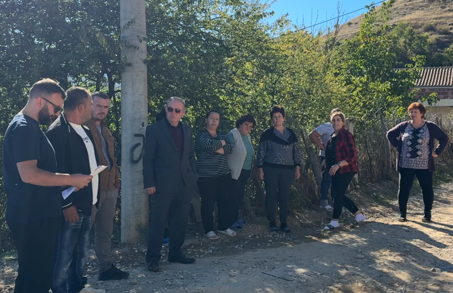 premtime-prej-vitesh-por-asnje-nderhyrje-banoret-e-pogradecit-protestojne-per-rrugen-drejt-kalase