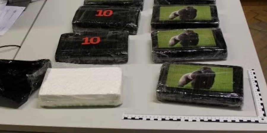 sekuestrohen-11-kg-kokaine-ne-nje-dhome-hoteli-policia-e-vjenes-arreston-tre-shqiptare