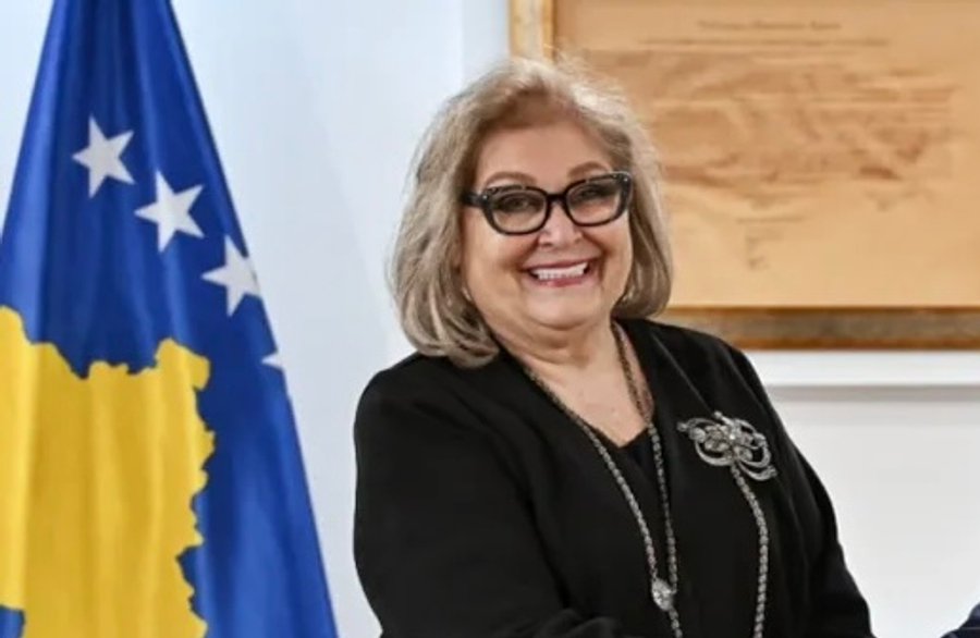  Tym i Bardhë  në Kosovë  Zgjidhet Presidentja e re  Justina Shiroka Pula