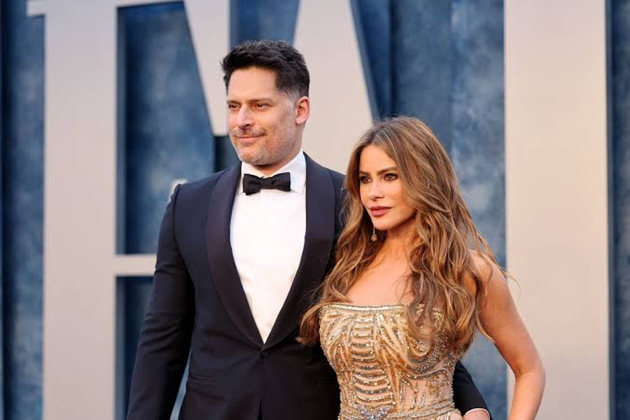 joe-manganiello-tregon-anen-e-erret-te-marteses-me-sofia-vergara-n-i-lutesha-per-nje-perqafim