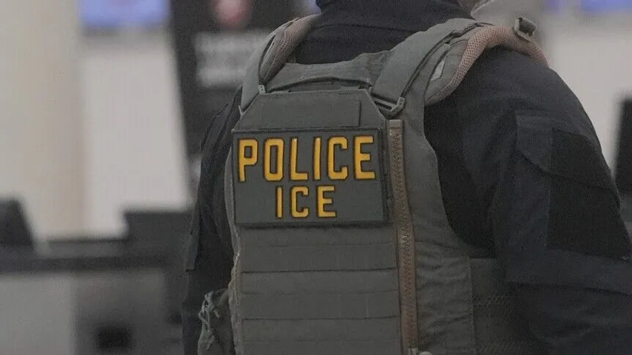 Agjenti amerikan i imigracionit qëllon një burrë në New York City