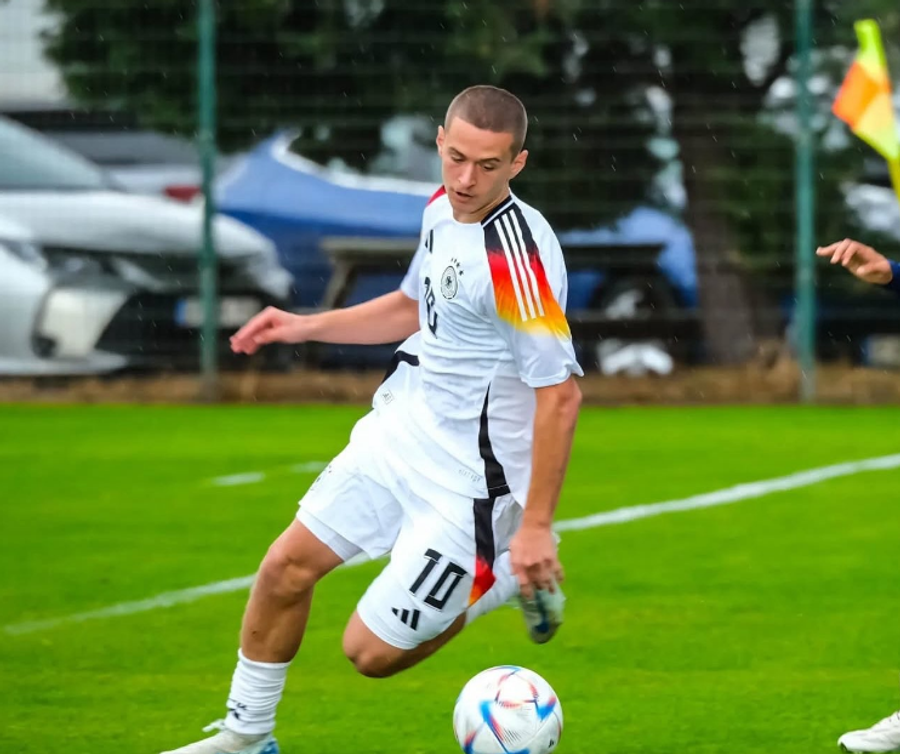 yll-gashi-zgjedh-kosoven-talenti-i-bayernit-braktis-gjermanine