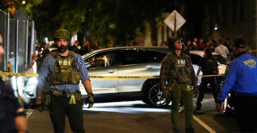 Agjenti i ICE së qëllon një burrë në qafë para fëmijës 5 vjeçar në New Jork  300 protestues përleshen me policinë