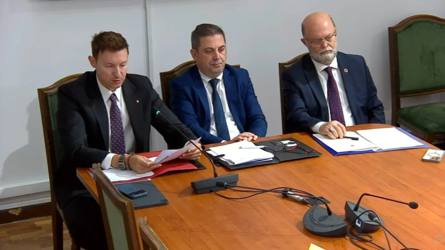 Rokada diplomatike  Meidani  Nder i madh të përfaqësoj Shqipërinë në Kosovë  mbaj me vete ADN e babait tim