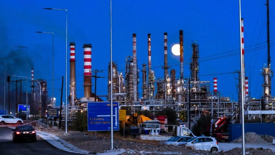  EMRI  Shpërthimi në  Motor Oil  në Greqi  ndërron jetë edhe shqiptari tjetër
