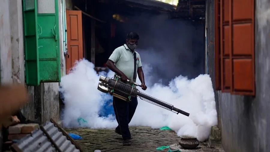 Bangladesh  Mbi 300 të vdekur nga virusi i transmetuar nga mushkonjat dhe 1 162 vdekje të lidhura me fruthin