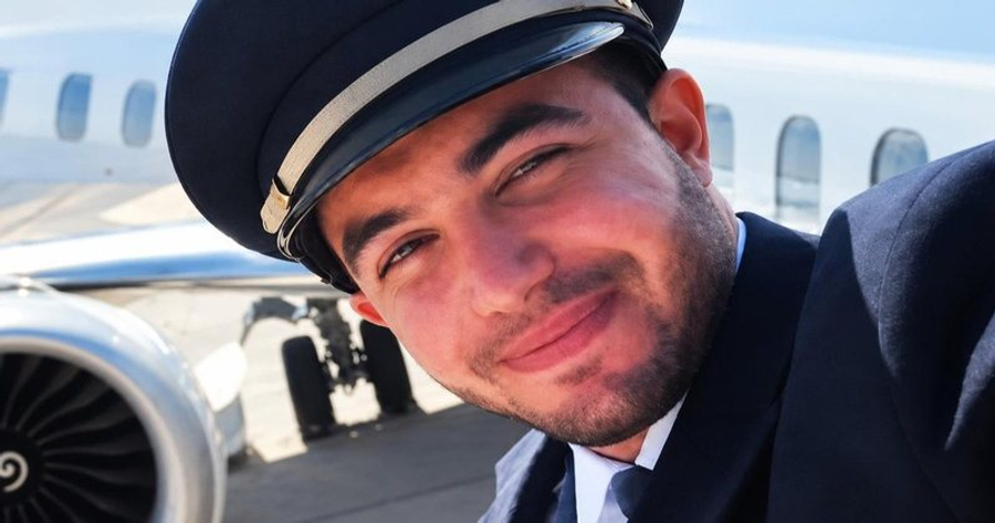 Si u radikalizua piloti që tentoi rrëzimin e avionit me qytetarë izraelitë 