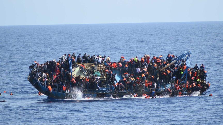 Përmbyset varka me rreth 350 emigrantë  të paktën 109 të vdekur dhe mbi 116 të zhdukur  mes tyre 15 fëmijë