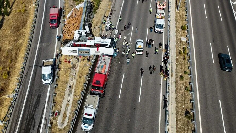 Aksident tragjik në Turqi  përplasen autobusi dhe kamioni  11 të vdekur dhe 27 të plagosur