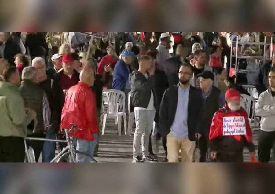 Revolta kundër qeverisë  Studentët thirrje për protestë  nesër në orën 14 00 te Ministria e Arsimit