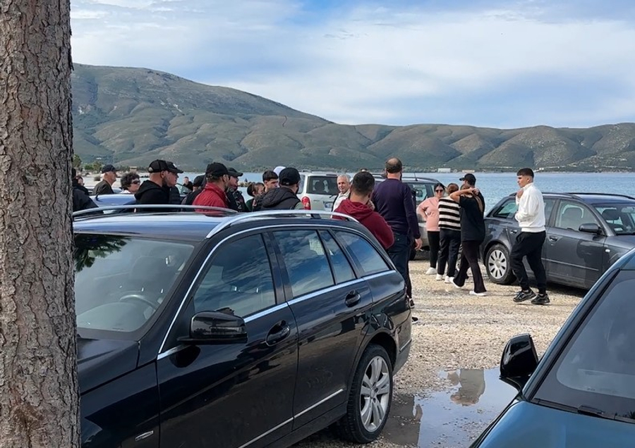 'Do përzëmë policë me gurë' - Banorët e Orikumit dhe Dukatit kundër ndërtimeve që u rrezikojnë pronat...