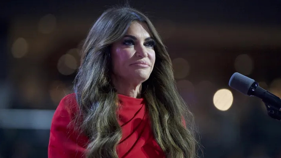  Ambasadorja amerikane mund të shkarkohet   FOX NEWS  Thellohet skandali i Kimberly Guilfoyle