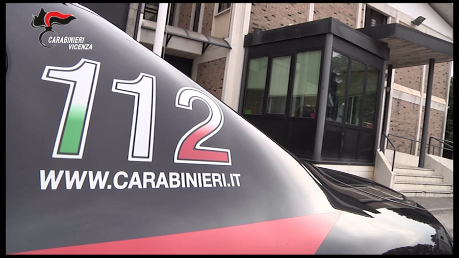 shqiptari-i-dehur-tenton-t-u-ike-karabiniereve-arrestohet-pas-ndjekjes-se-rrezikshme