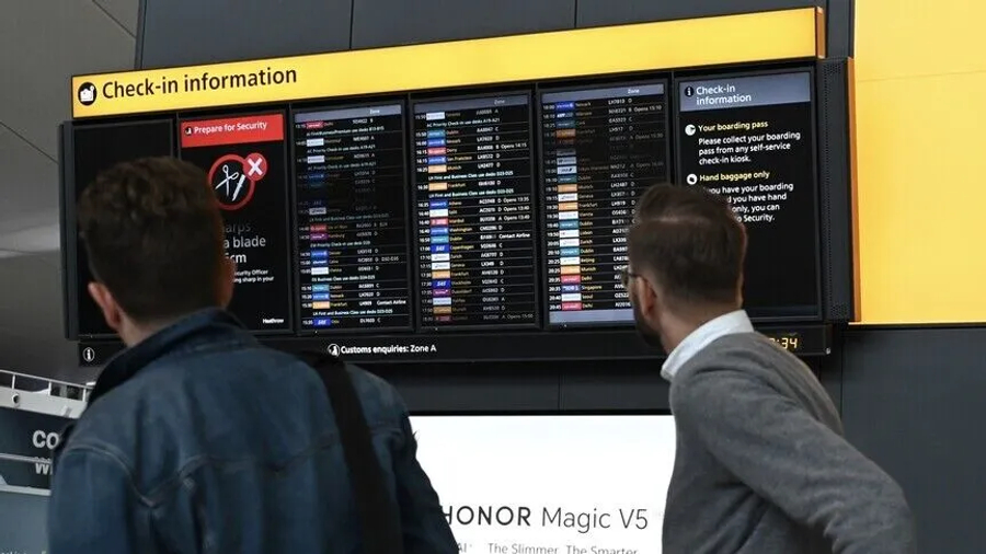 Dronë pranë pistës së avionëve  ndërpriten fluturimet në aeroportin e Nurembergut