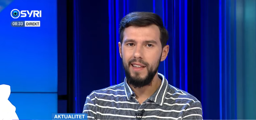  Dy prej shokëve i kemi shoqëruar vetë me ambulancë   Studenti Yskollari  Policia  presion  dhunë e frikë ndaj të rinjve 
