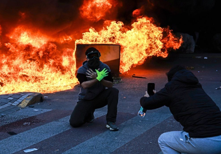 DER STANDARD: Përshkallëzohen protestat kundër Ramës, demonstratat përhapen në universitete e shkolla