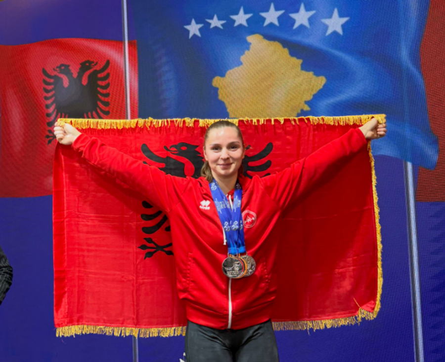 enkileda-carja-shkelqen-ne-europianin-e-peshengritjes-tri-medalje-per-shqiperine