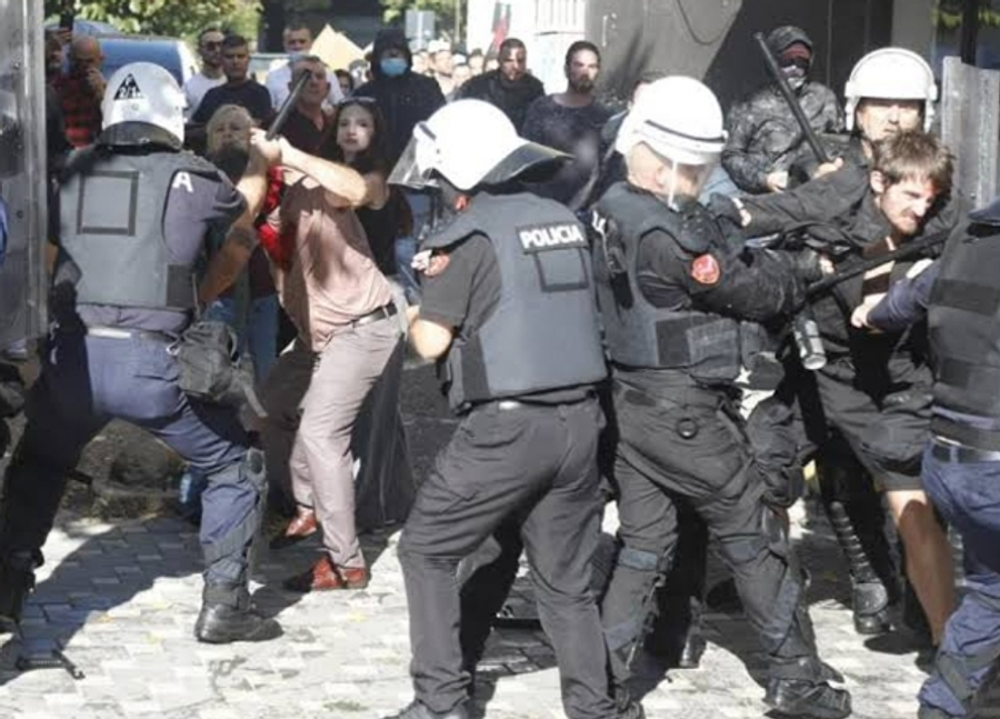 Seanca për masat e sigurisë/ Gjykata e Tiranës fillon lirimin e protestuesve të arrestuar