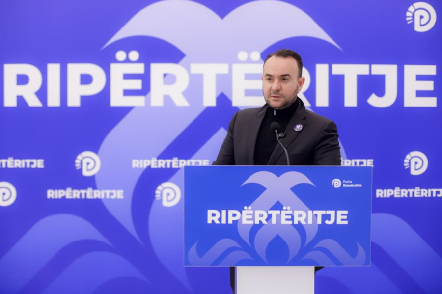 Balliu: Rama urdhëroi dhunën barbare ndaj studentëve për të mbrojtur pushtetin, u fsheh pas uniformës së Dhimitraq Ziut