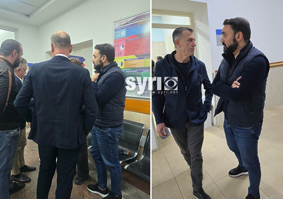 Deputetët e PD vizitojnë protestuesit e dhunuar  studentët po marrin trajtim te Trauma