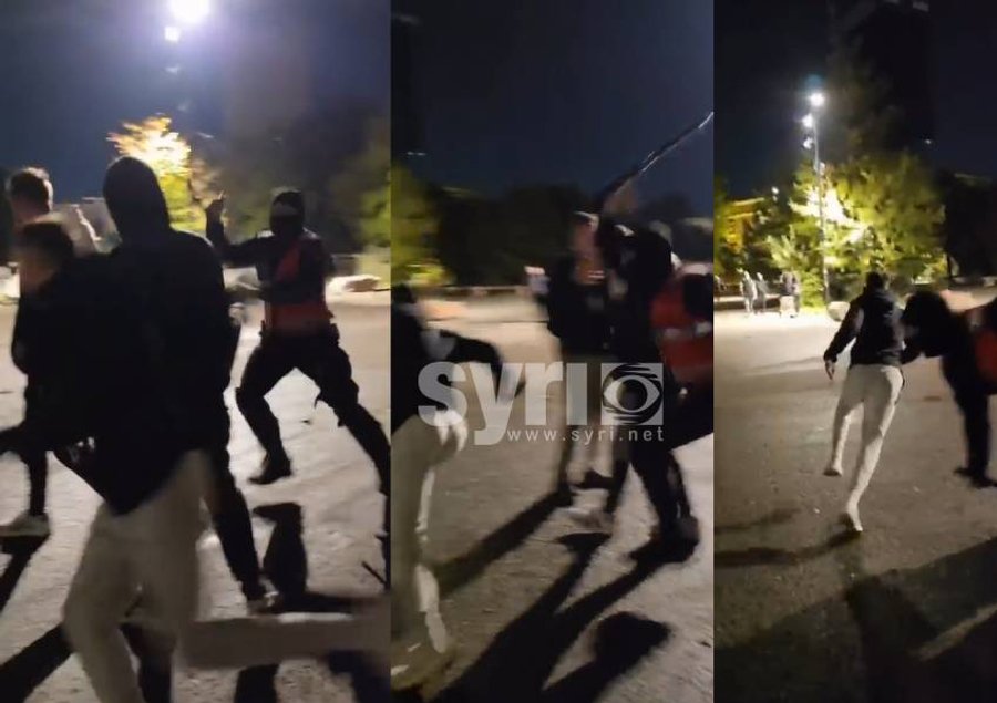 Sulm brutal ndaj të riut  Polici i  Shqiponjave  del huq me shkop gome  Mos lëviz    Çfarë gazetari je 