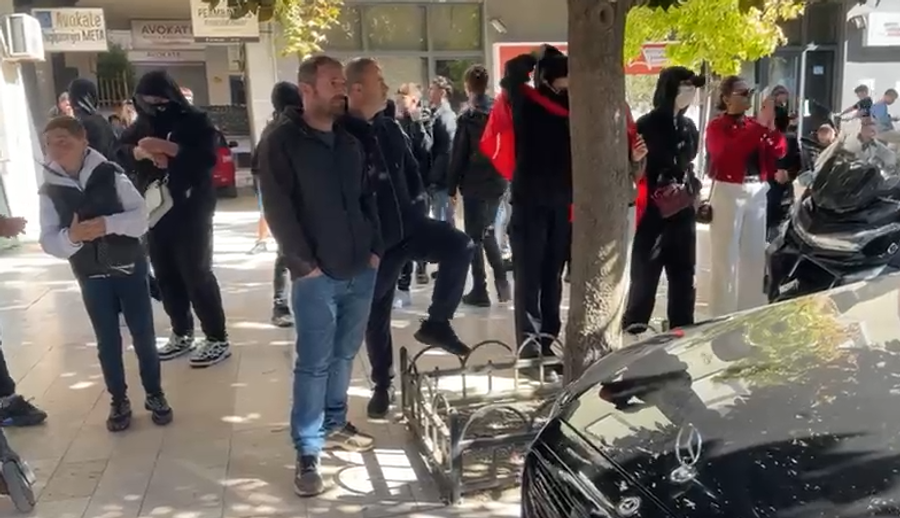 VIDEO  Nis edhe në Durrës protesta kundër Edi Ramës