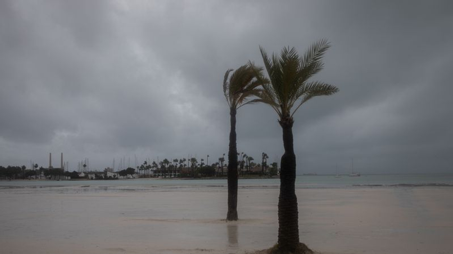 Mallorca në alarm të kuq nga stuhia Adam  parashikohen reshje ekstreme dhe përmbytje