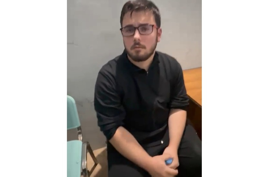 Dëshmia e studentëve të mbyllur në komisariatin n4  U arrestuam pa shkak  na dhunuan me sa fuqi kishin  VIDEO
