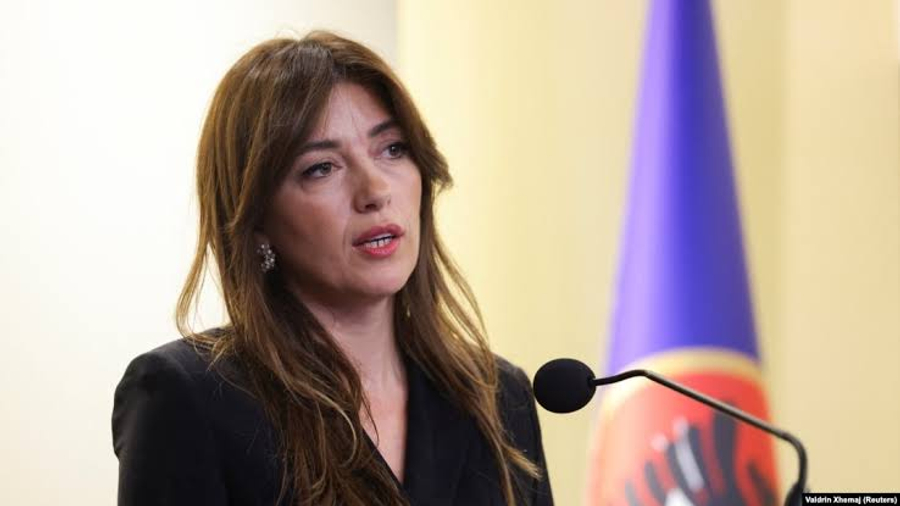 Albulena Haxhiu  Të dëgjohen studentët  arroganca vetëm i nxit protestat
