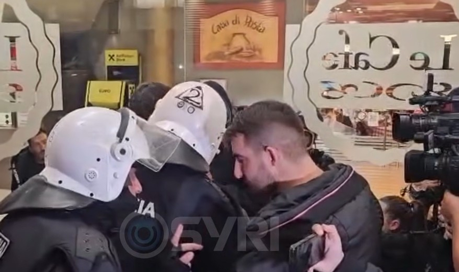 Policia mësyn në bizneset private  terror dhe arrestime të paligjshme  Shikoni pamjet