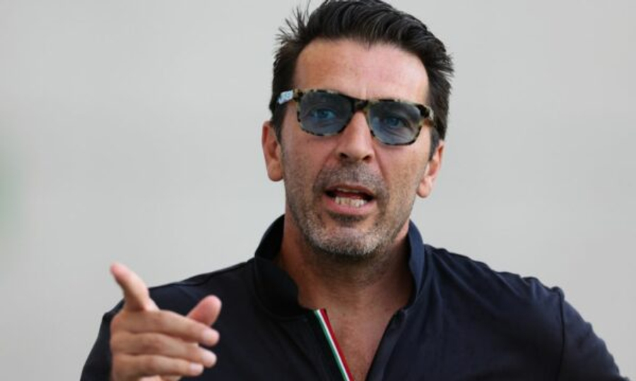 buffon-del-ne-mbrojtje-te-spallettit-juventusi-nuk-mund-te-shkarkoje-pese-trajnere-ne-kater-vjet