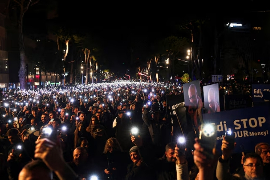 reuters-zyrtarizohen-akuzat-ndaj-ballukut-korrupsioni-eshte-arsyeja-pse-rinia-kerkon-largimin-e-rames