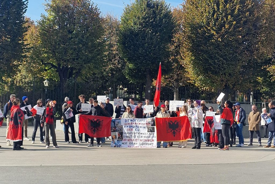 Shqiptarët e Austrisë letër të hapur institucioneve austriake dhe të BE  Koha e heshtjes ka mbaruar