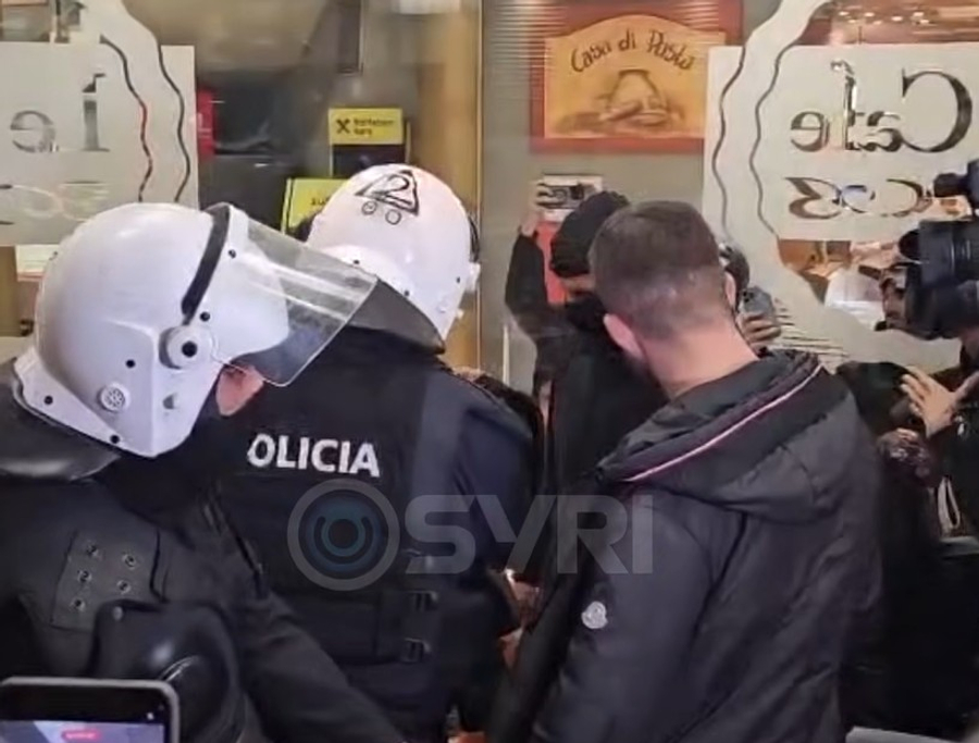 U arrestuan nga mercenarët e Ramës/ Avokatët e PD-së mbështesin 28 protestues në Gjykatë, të gjithë lirohen