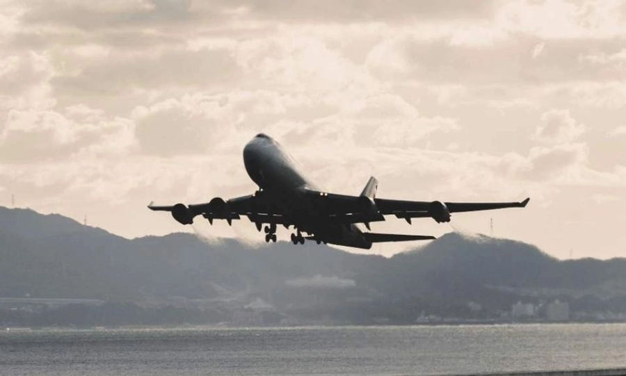 momente-paniku-ne-nje-avion-te-latam-airlines-goditet-nga-rrufeja