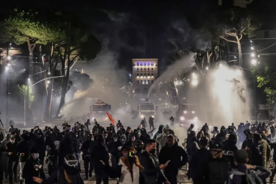 Francë  policia kërkon shtyrjen e PSG Lyon për shkak të trazirave