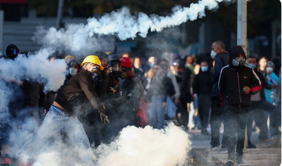 ECONOMIST: Këto trazira shënojnë fillimin e fundit të Ramës! Protestat në Shqipëri, ndryshe nga ato në Evropë