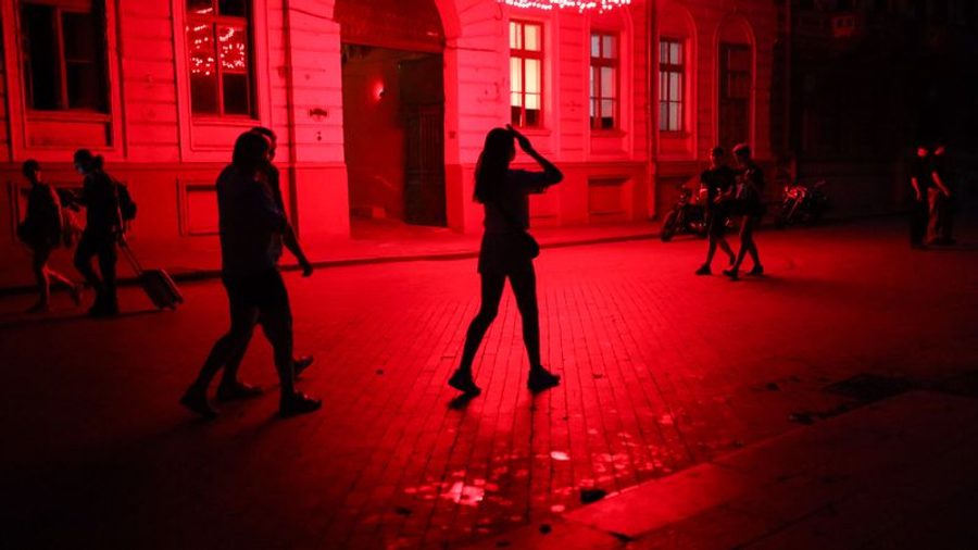 Sulmet ruse godasin infrastrukturën energjetike në Ukrainë  mbi 500 mijë njerëz mbeten pa energji elektrike